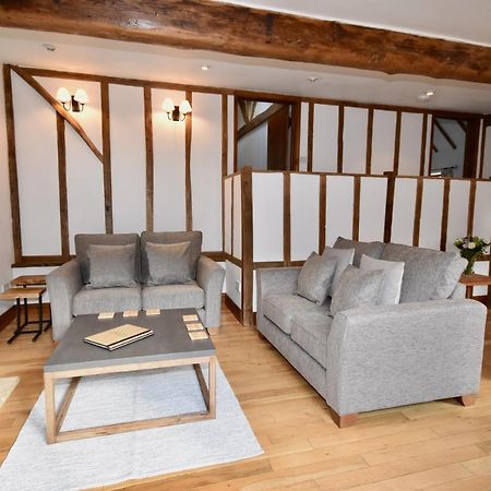 Little Upton Farm Cottages 라이드 외부 사진