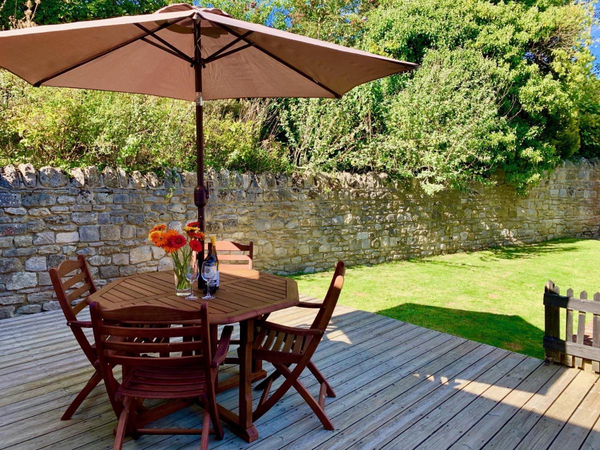 Little Upton Farm Cottages 라이드 외부 사진
