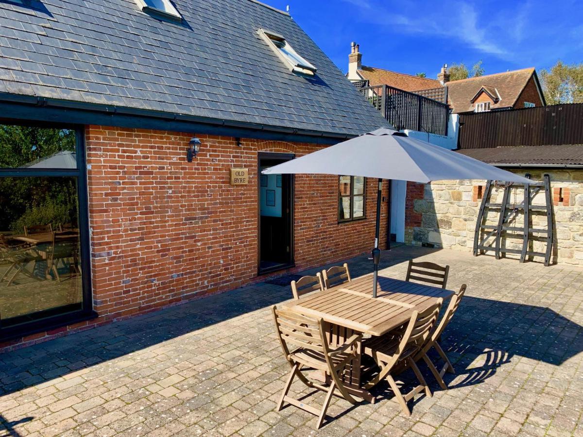 Little Upton Farm Cottages 라이드 외부 사진