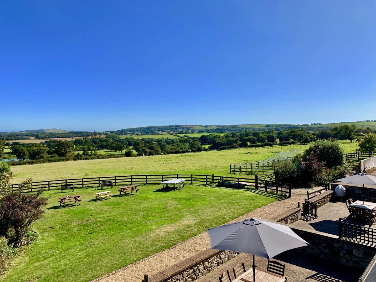 Little Upton Farm Cottages 라이드 외부 사진