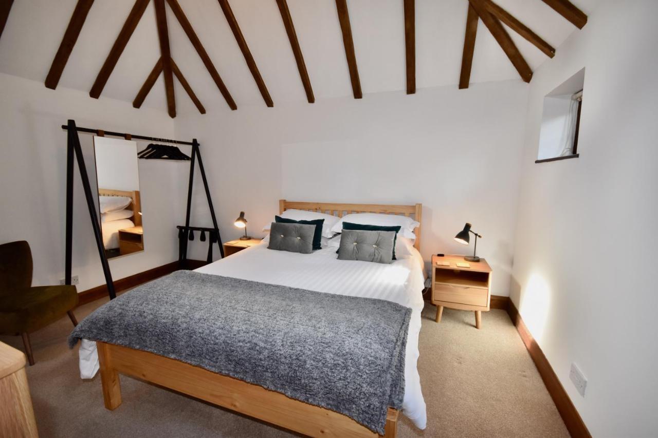 Little Upton Farm Cottages 라이드 외부 사진