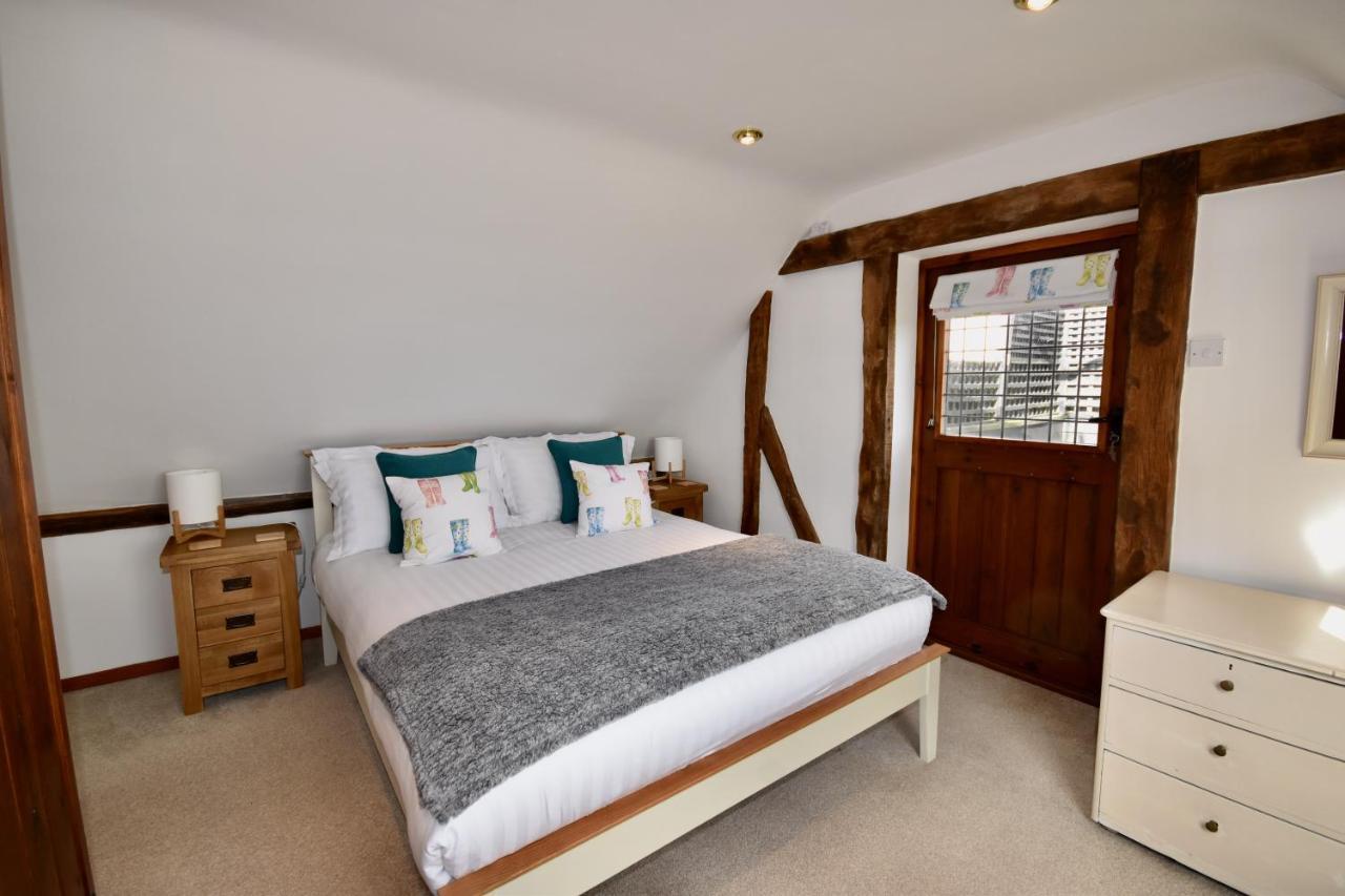 Little Upton Farm Cottages 라이드 외부 사진